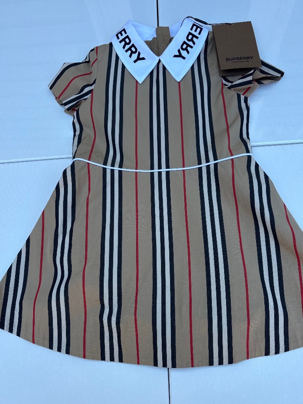 NWT Burberry Girls 6Y Icon Stripe Logo Collar Dress